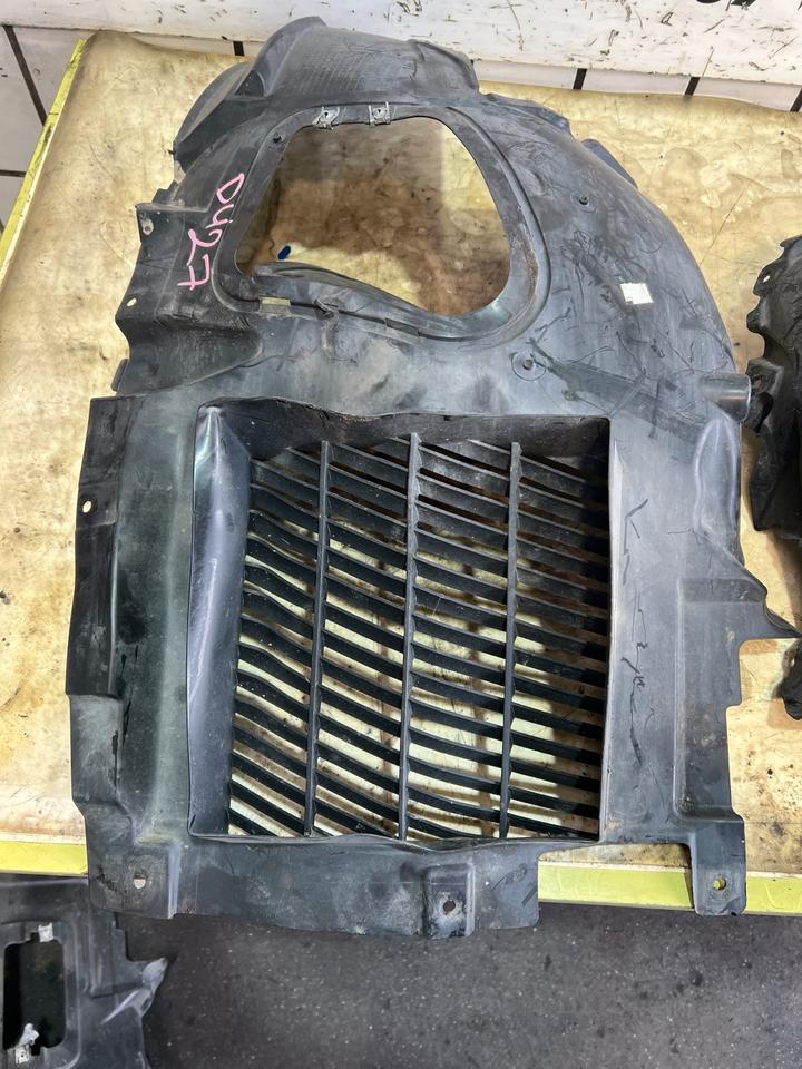 BMW 5er F10 F11 M5 Radhausschale Radhaus Vorne 276487 – Bild 10