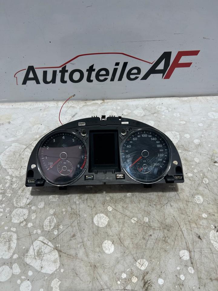VW Passat B7 Tacho Tachometer Kombiinstrument 3AA920870