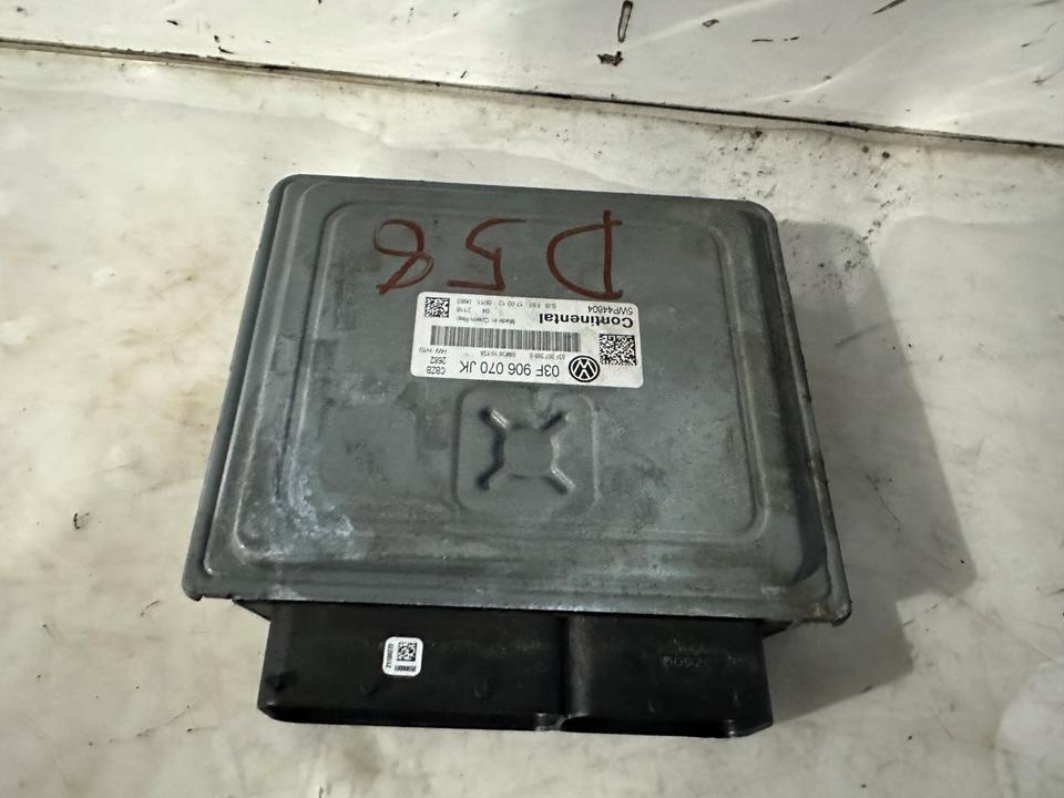 VW Golf 6 1.2 TFSI Motorsteuergerät Steuergerät 03F906070JK – Bild 3