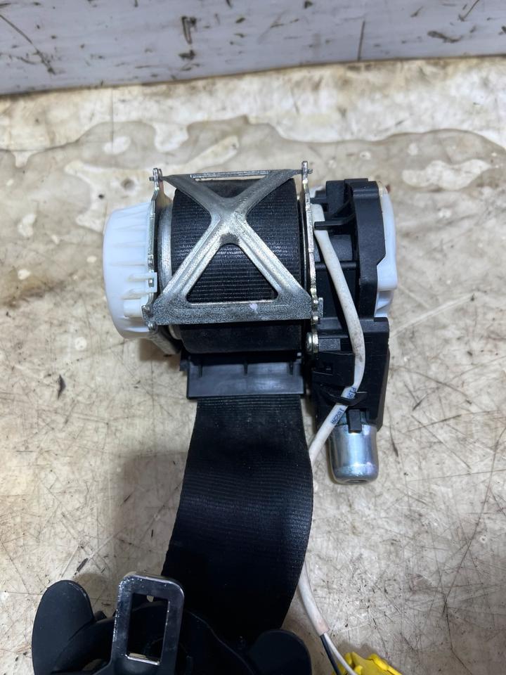 VW Passat B7 3C Gurt Sicherheitsgurt Vorne 3C1857705P 3C1857706R – Bild 5