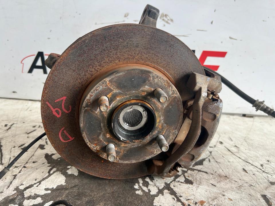 Nissan Micra K13 Achsschenkel Radnabe Bremssattel Vorne – Bild 9