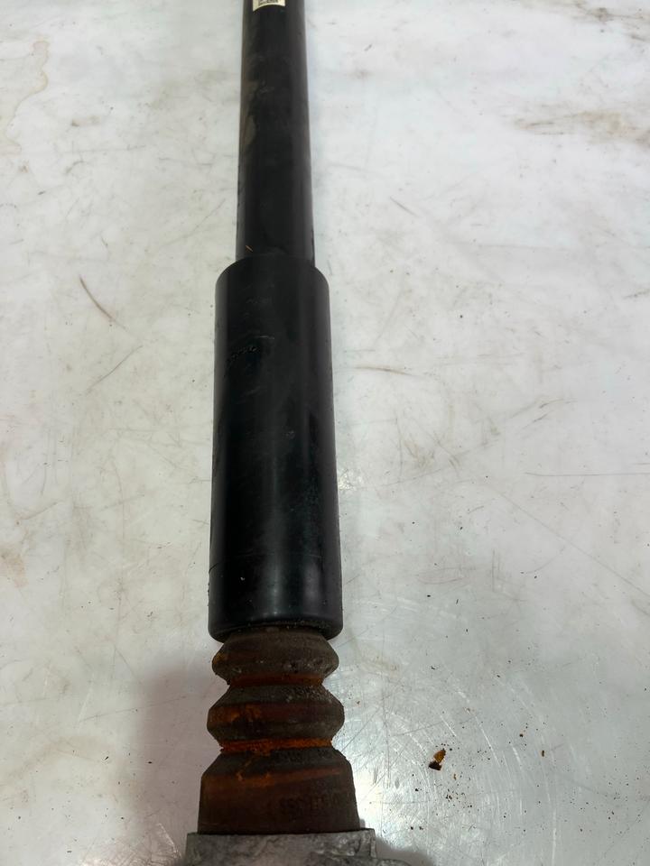 Audi Q3 8U Tiguan 5N Stoßdämpfer Dämpfer Hinten 5N0512011BF – Bild 10