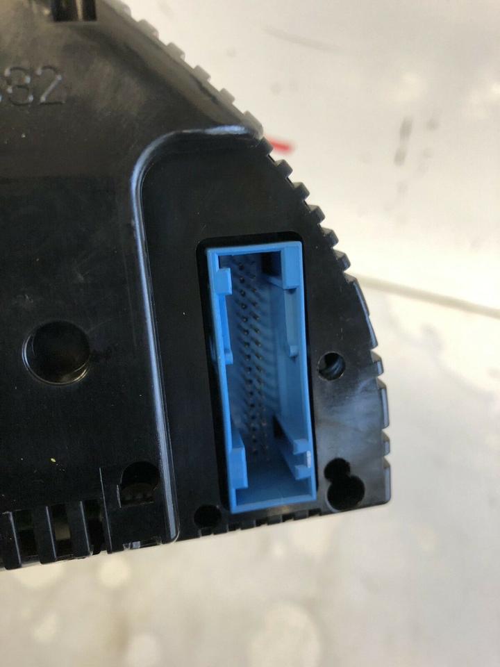 Audi A4 B7 8E Tacho Tachometer – Bild 7