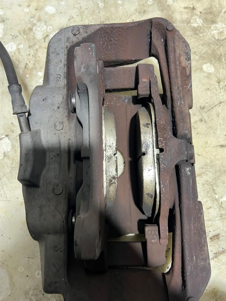 Audi A8 4H Bremssattel Bremse Bremssättel Vorne – Bild 14