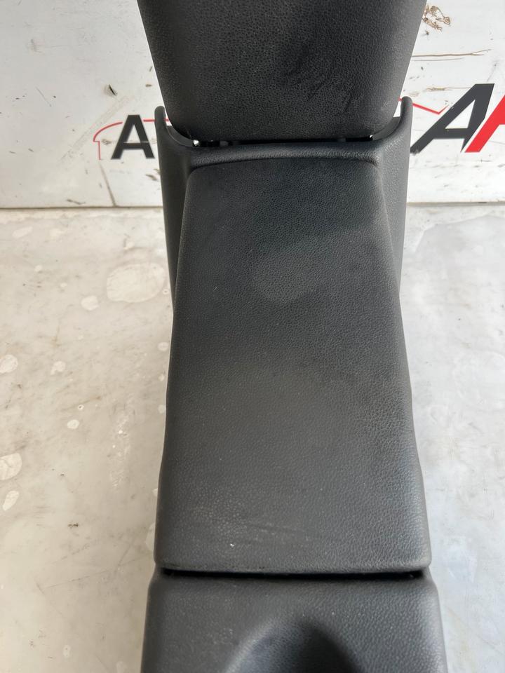 Mercedes SLK R171 Mittelarmlehne Armlehne A1716801310 – Bild 4