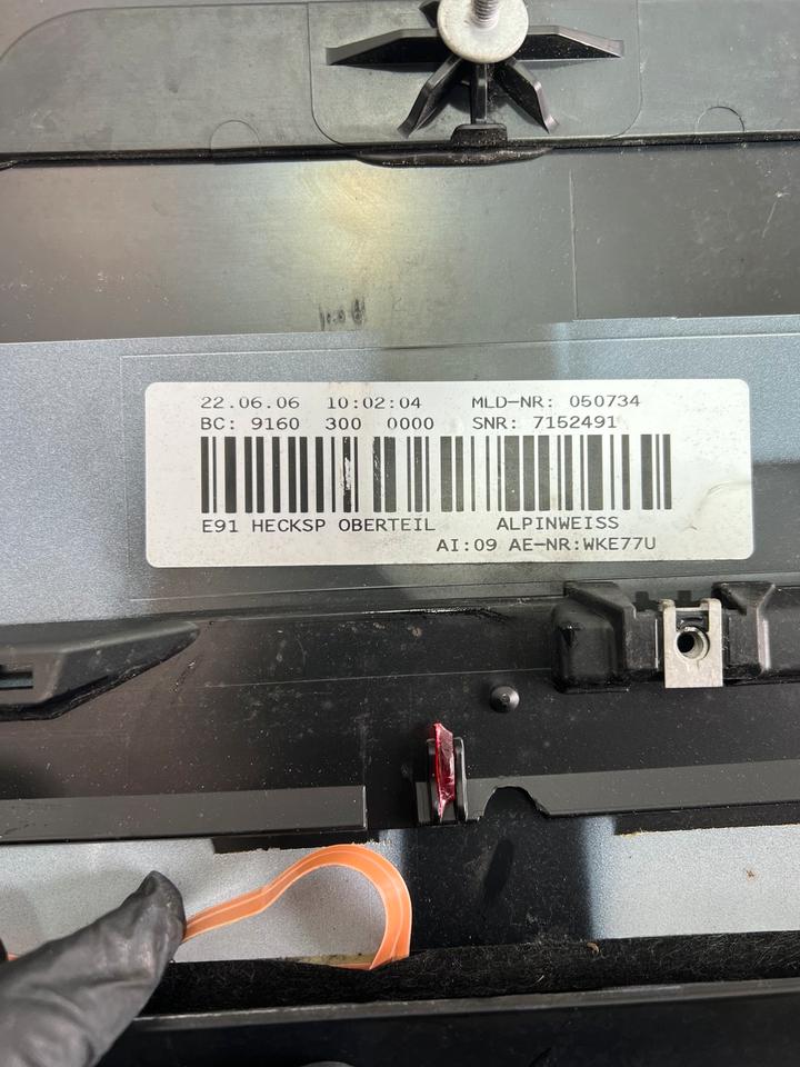 BMW 3er E91 Heckspoiler Spoiler Heckklappe Hinten 7127054 – Bild 8