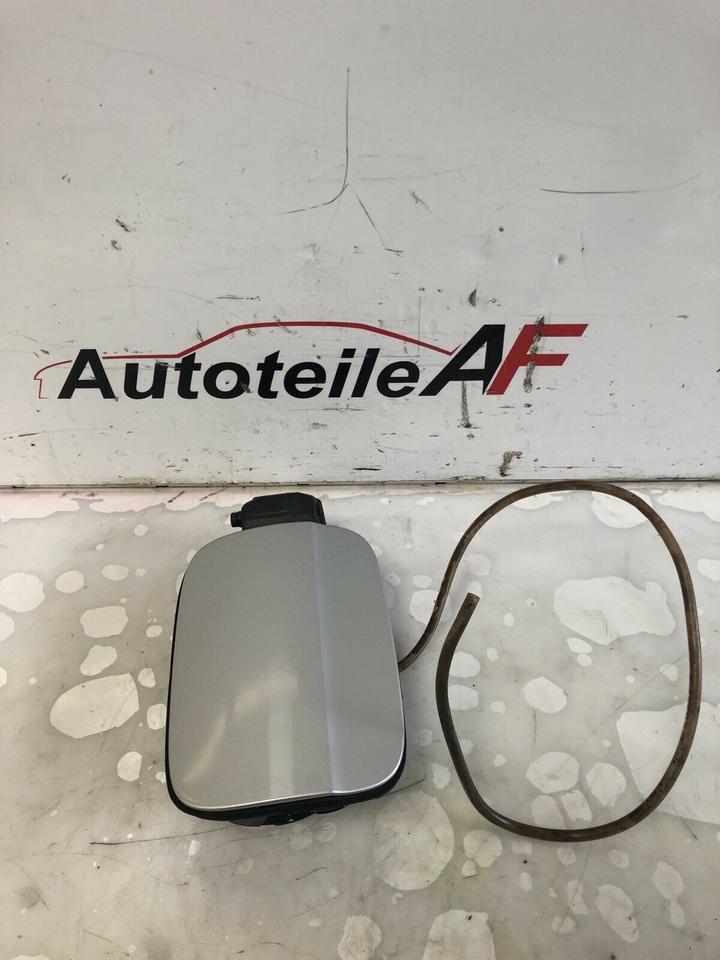 Audi A4 B8 8K Tankklappe Tankdeckel 8K0809999 LX7W