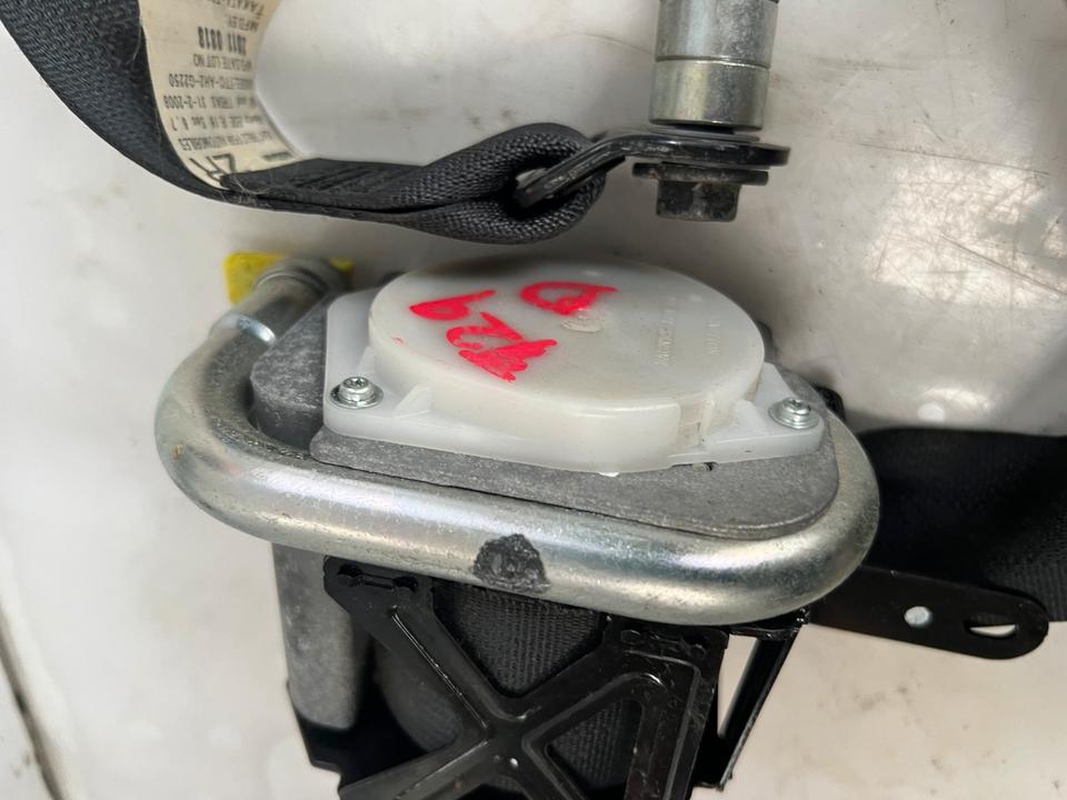 Nissan Micra K13 Sicherheitsgurt Gurt Vorne Gurtschlösser Vorne – Bild 15