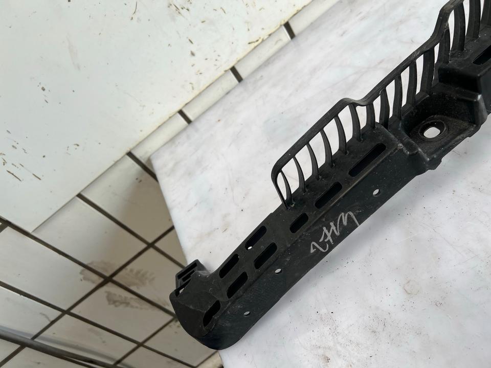 VW Golf 7 VII Stoßstange Halter Träger Aufnahme Hinten 5G9807863A – Bild 6