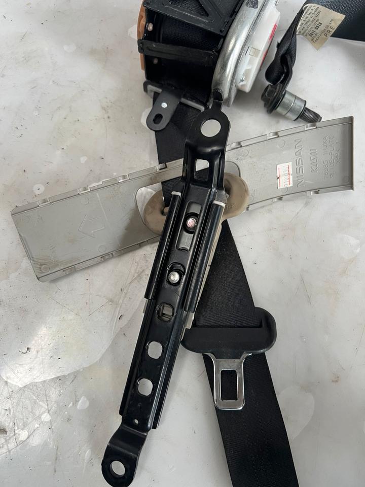 Nissan Micra K13 Sicherheitsgurt Gurt Vorne Gurtschlösser Vorne – Bild 12