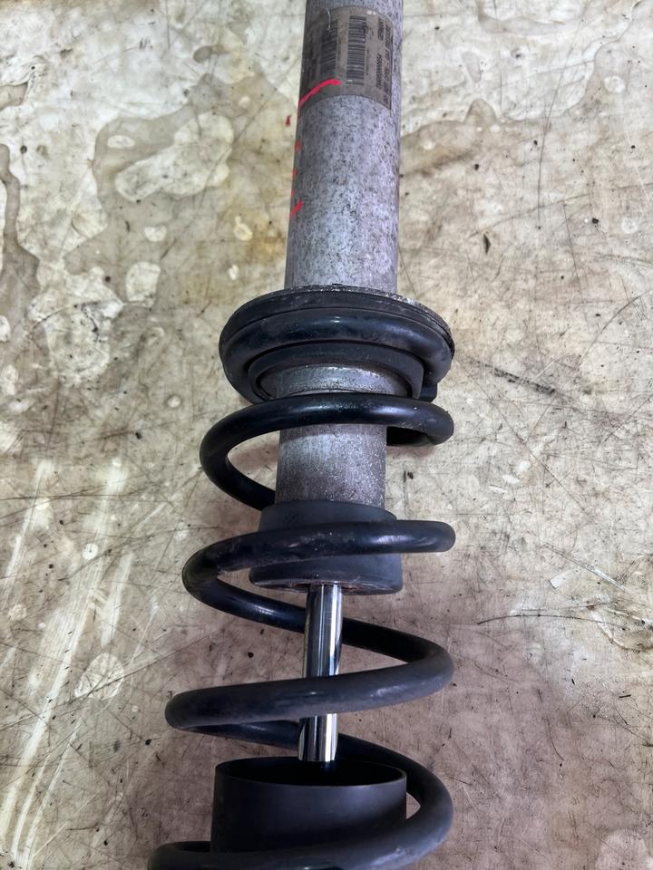 BMW 5er E60 E61 Stoßdämpfern Federbein Dämpfer Hinten – Bild 11