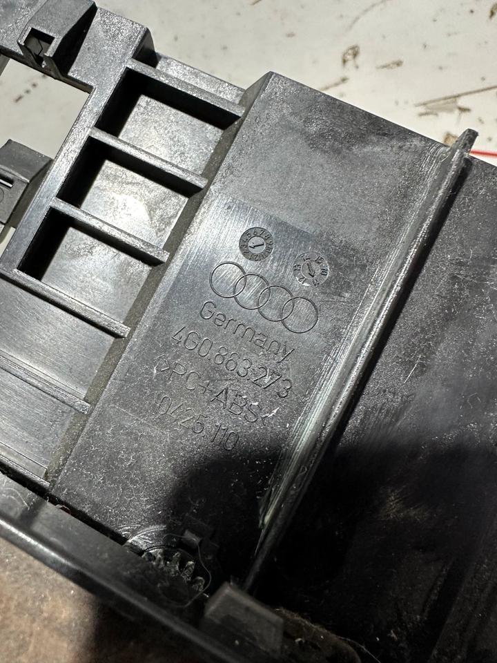 Audi A6 4G Aschenbecher Zigarettenanzünder 4G0863273 4G0857951 – Bild 5