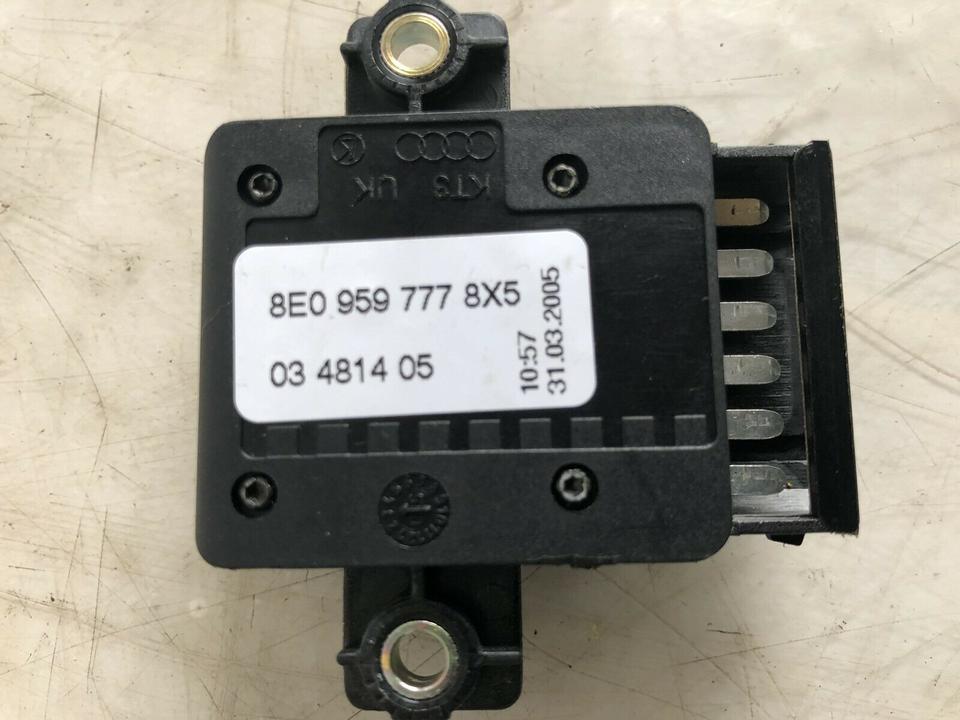 Audi A4 B7 8E Sitzverstellung Sitz Schalter 8E0959777 – Bild 5