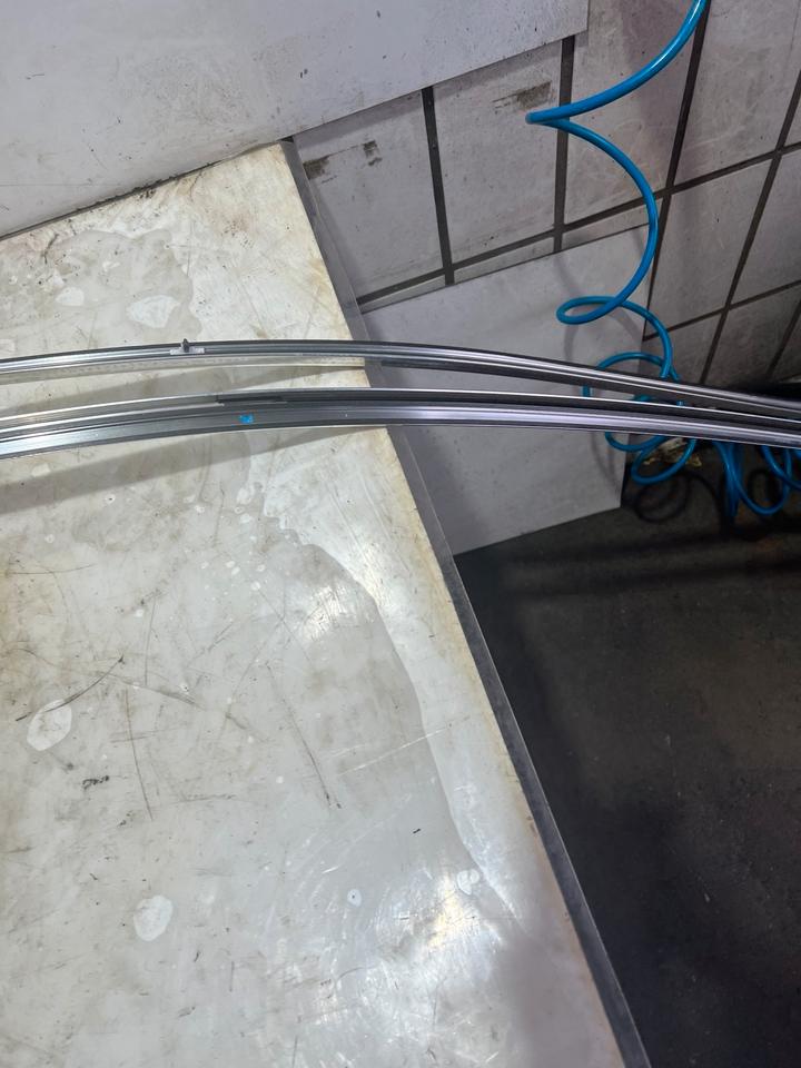 Mercedes E-Klasse W212 Fensterleiste Blenden A2126900780 – Bild 6