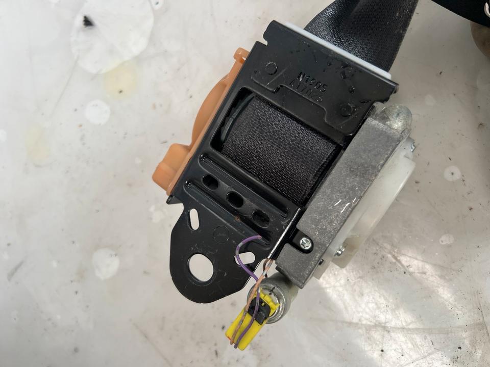 Nissan Micra K13 Sicherheitsgurt Gurt Vorne Gurtschlösser Vorne – Bild 16