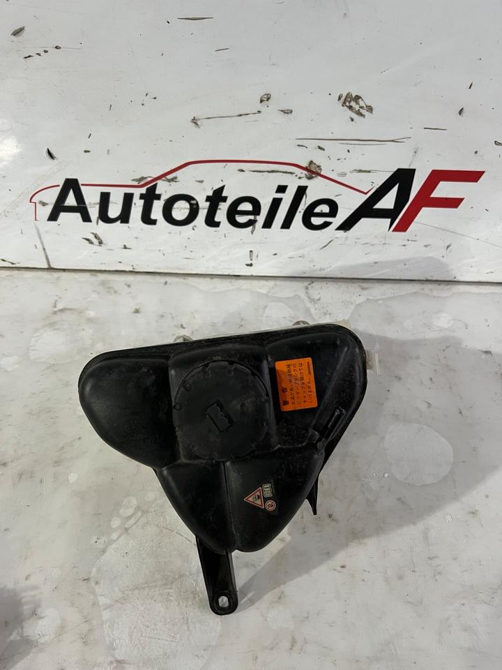 Mercedes SLK R171 Ausgleichsbehälter Kühlmittel A1715000049