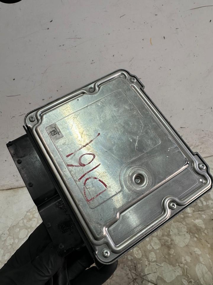 Audi A3 8P 2.0 TFSI 200 PS CCZ Motorsteuergerät 8P0907115BA – Bild 5