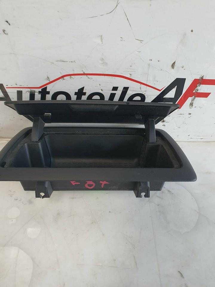 BMW E87 LCI Ablagefach Handschuhfach 9211788 – Bild 3