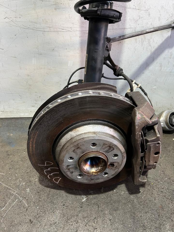 BMW 3er E90 E92 E93 N54 Achsschenkel Radnabe Bremssattel Vorne – Bild 16