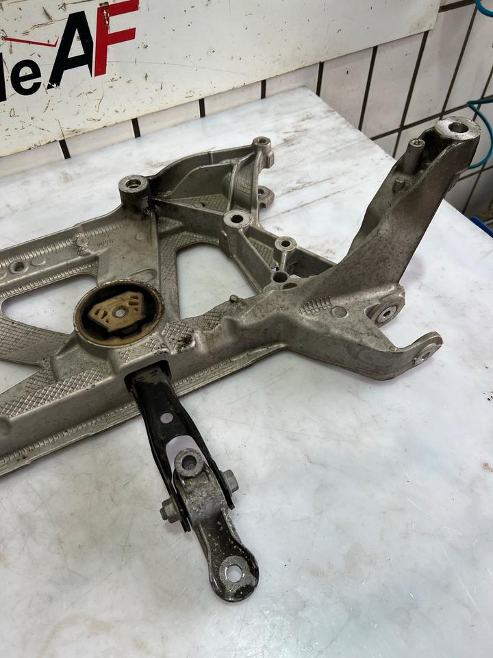 Audi A3 S3 8V Vorderachse Achsträger Aggregateträger 5Q0199369G – Bild 6