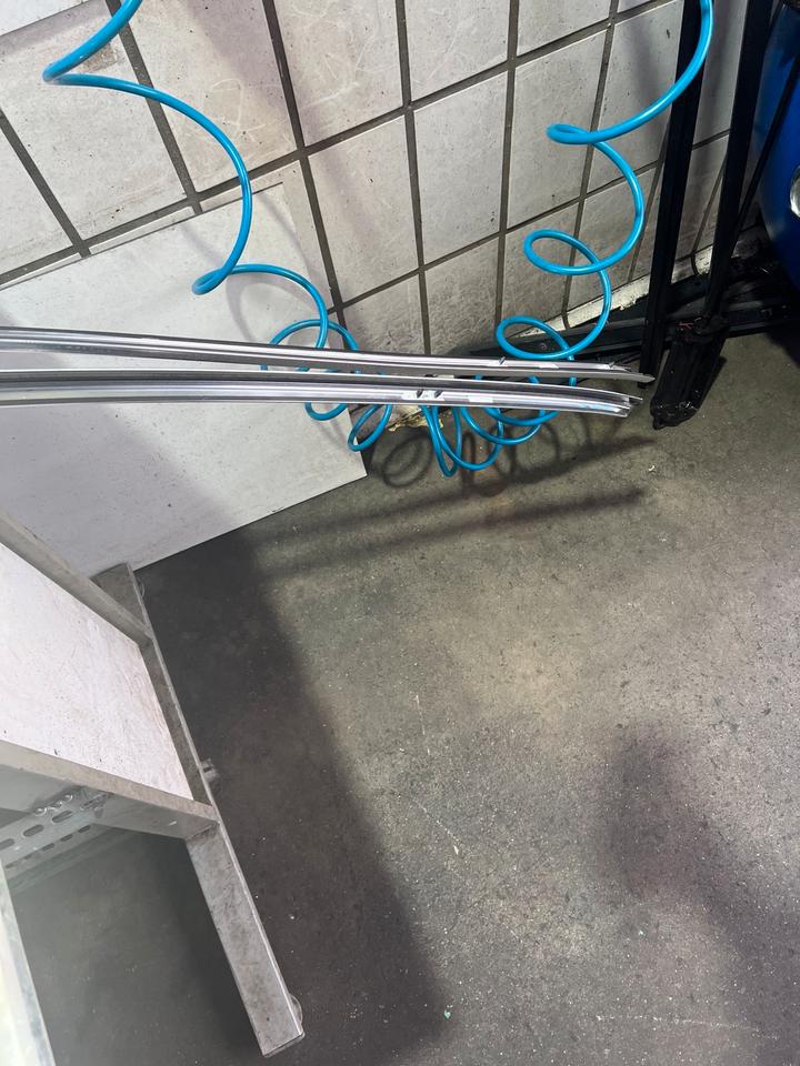 Mercedes E-Klasse W212 Fensterleiste Blenden A2126900780 – Bild 7