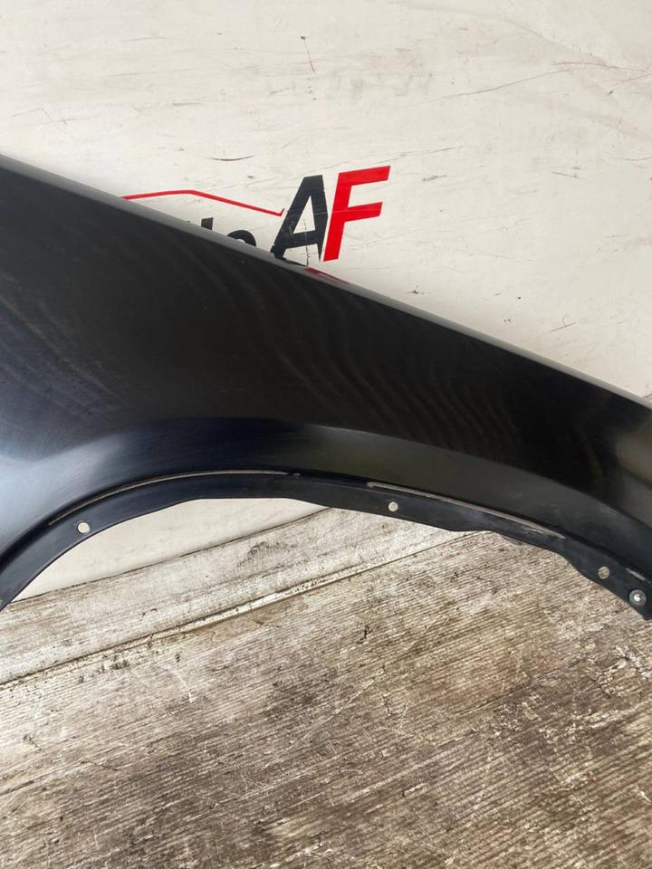 VW Tiguan 5N Kotflügel Vorne Rechts LC9X – Bild 6