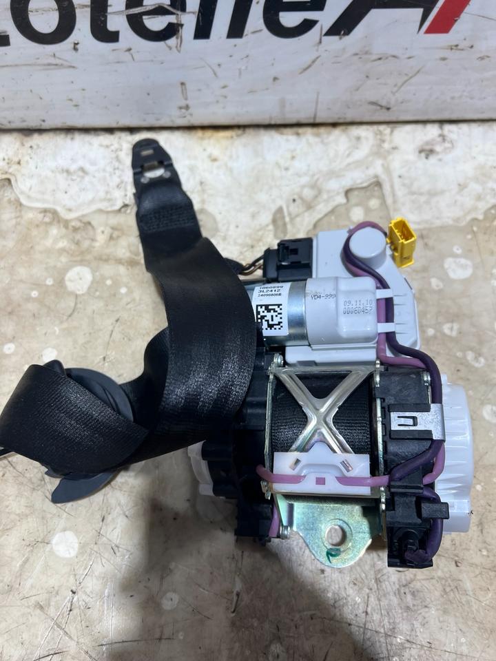 Audi A8 4H Gurt Sicherheitsgurt Vorne 4H0857705A 4H0857706A – Bild 6