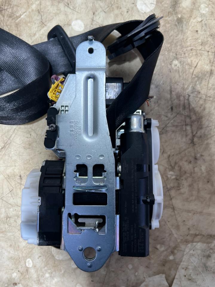 Audi A8 4H Gurt Sicherheitsgurt Vorne 4H0857705A 4H0857706A – Bild 15