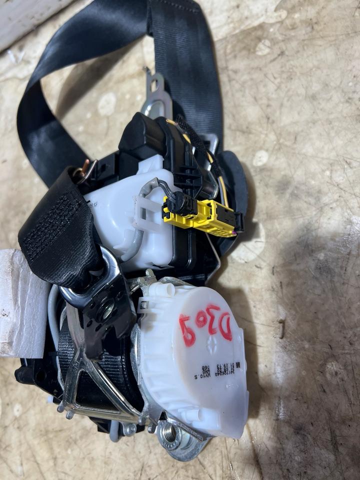 VW Golf 7 VII Sicherheitsgurt Gurt Vorne 5G4857705N – Bild 12