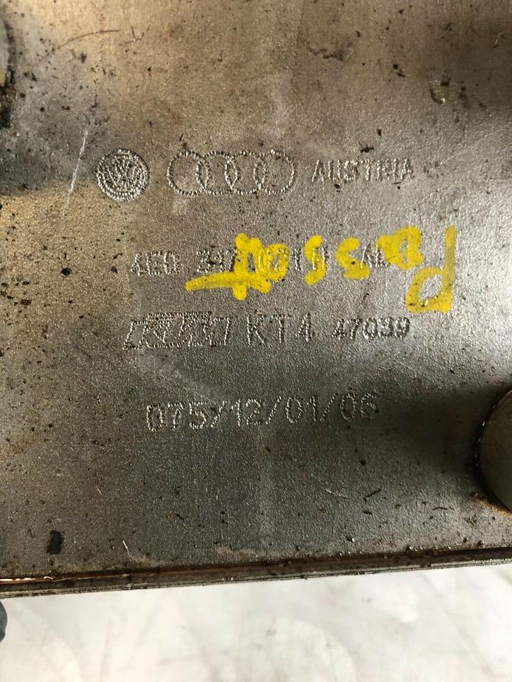 Audi Volkswagen VW Passat B6 3C Ölkühler 4E0317021H – Bild 3