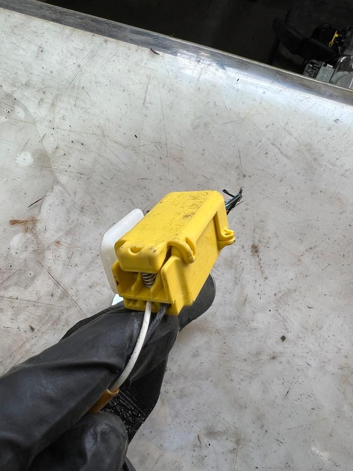 VW Tiguan 5N Sicherheitsgurt Gurt Gürtel Vorne 5N2857706A – Bild 9