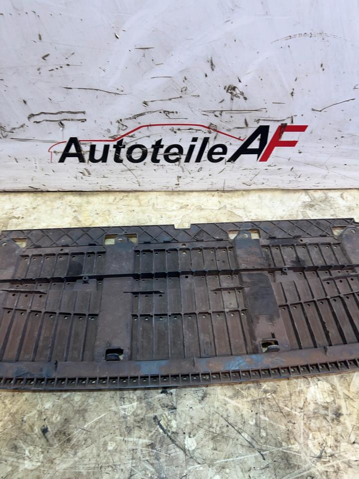 Audi Q3 8U Stoßstange Halter Schließteil Vorne 8U0807233A – Bild 2