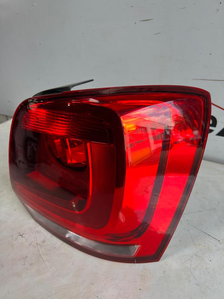 VW Polo 6R Heckleuchte Rückleuchte Rücklicht Leuchte Hinten – Bild 5