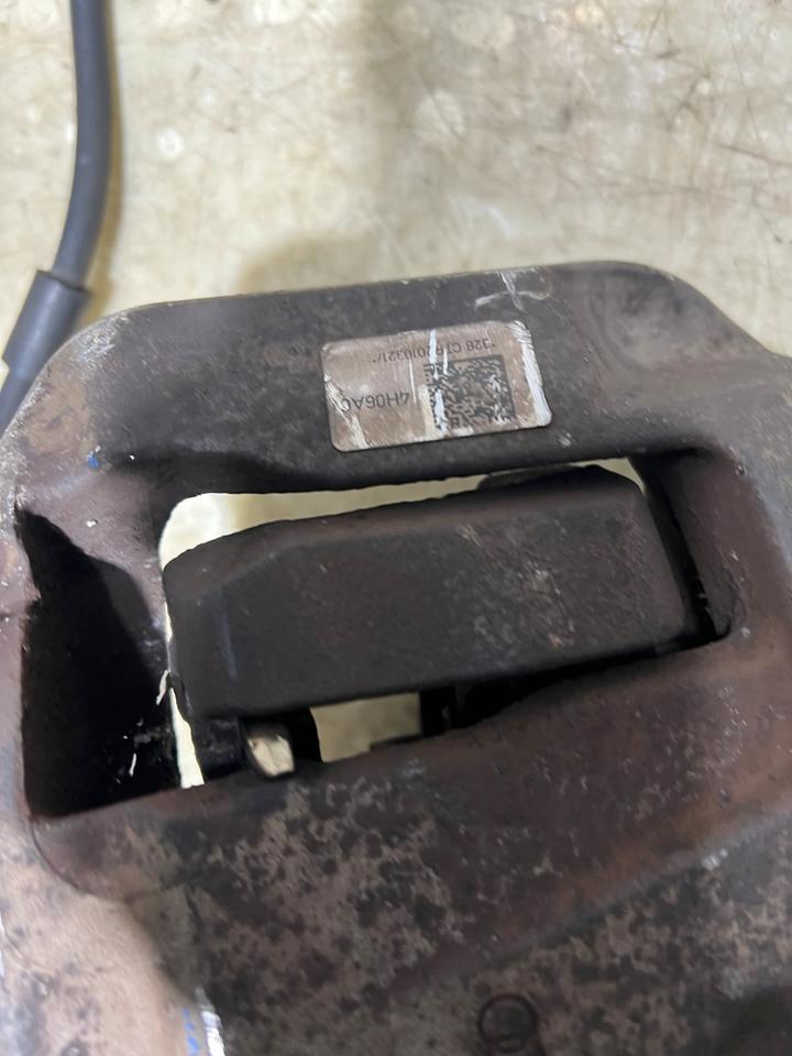 Audi A8 4H Bremssattel Bremse Bremssättel Vorne – Bild 5