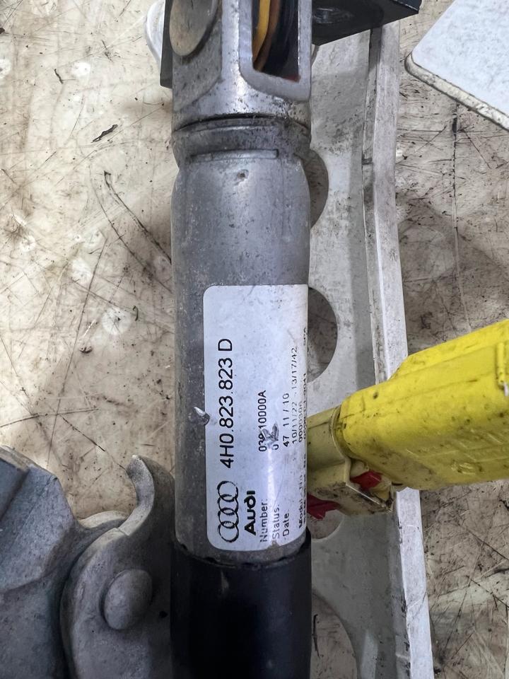 Audi A8 S8 4H Motorhaube Scharniere Scharnieren 4H0823823D – Bild 14