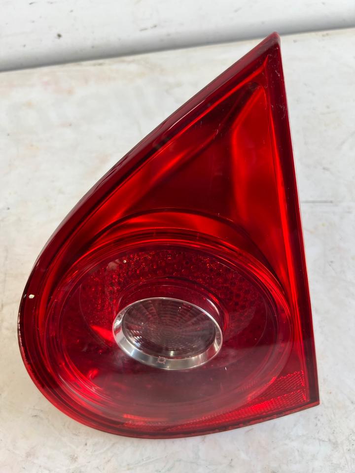 VW Golf 5 V Heckleuchte Rückleuchte Innenleuchte Hinten – Bild 11