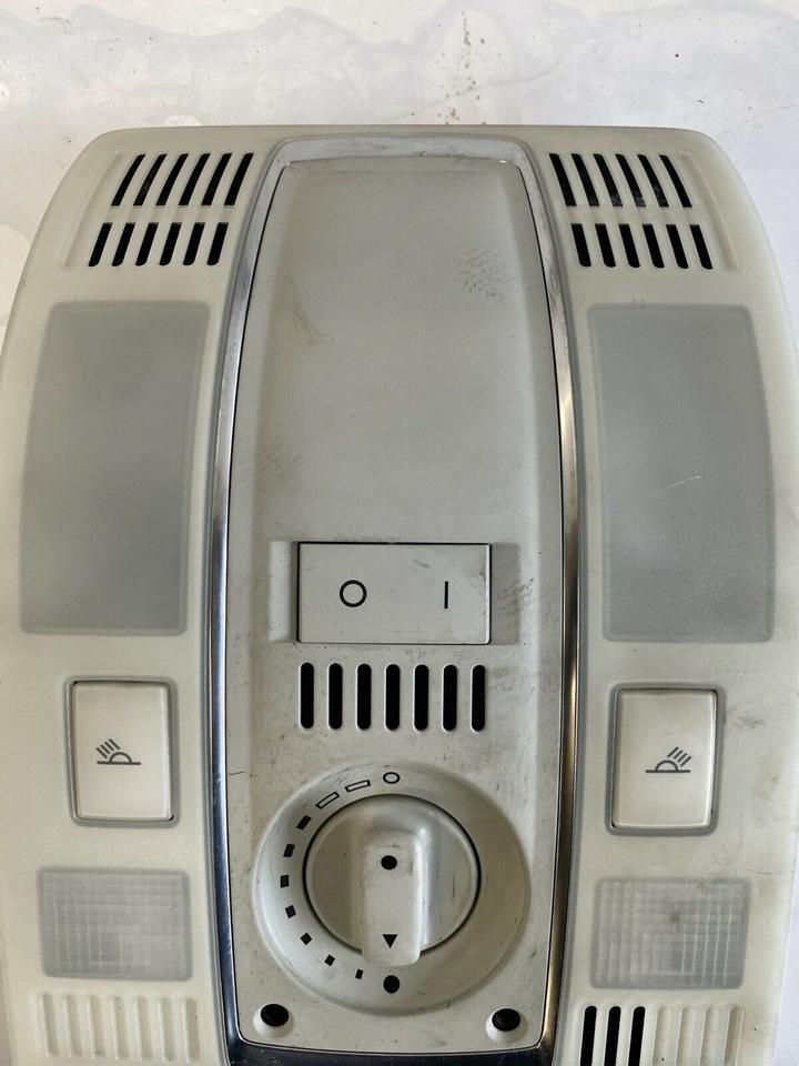 Audi A6 4F Innenbeleuchtung Innenraumleuchte Blende – Bild 3