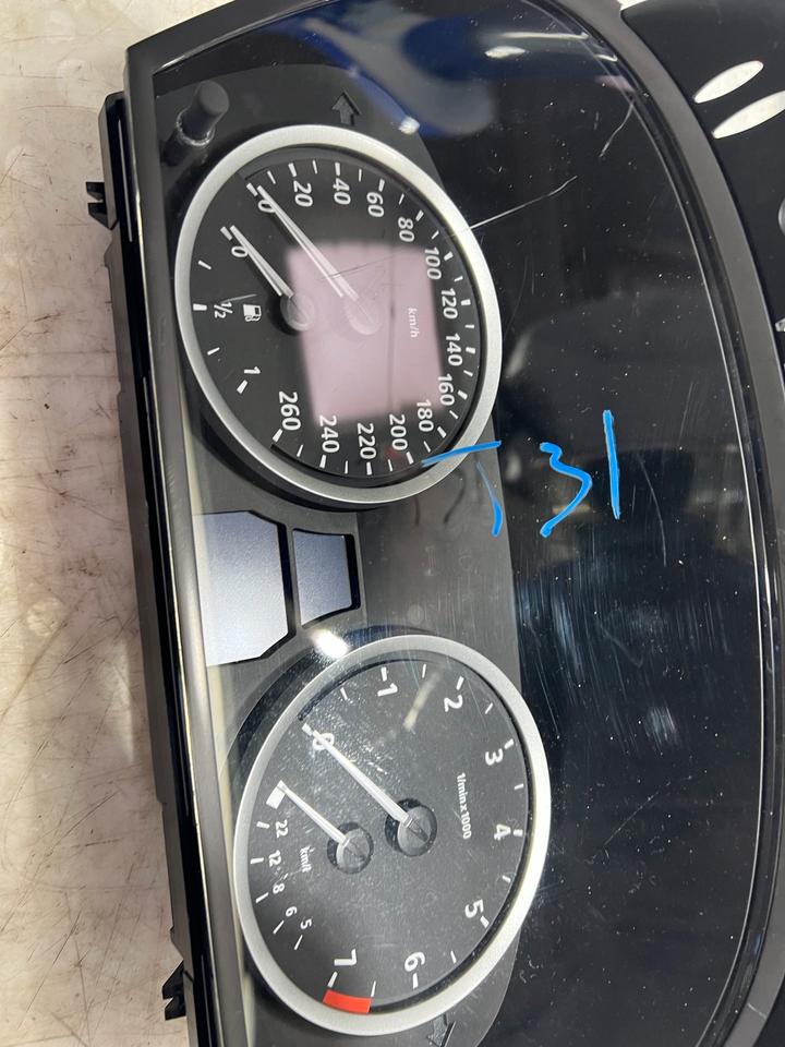 BMW 5er E60 E61 N62 Tacho Tachometer Kombiinstrument 6983148 – Bild 4