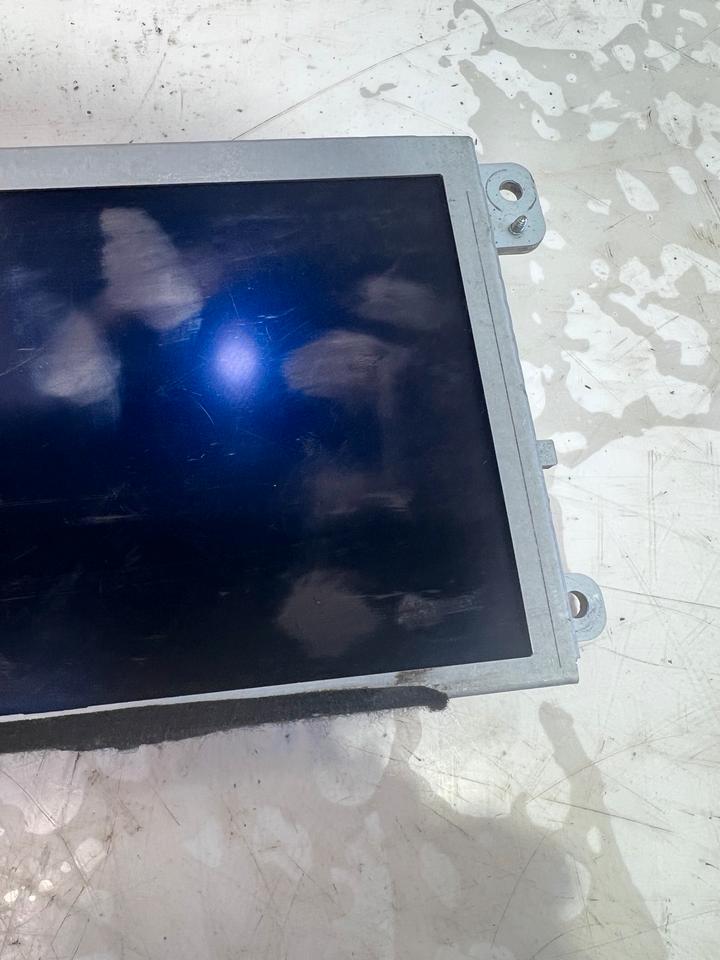 Audi A4 S4 B8 8K Display MMI Navigation Bildschirm 8F091960 – Bild 4