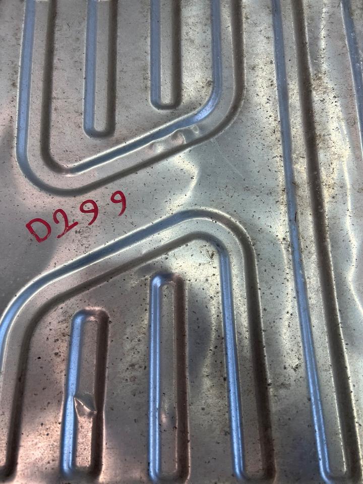 VW Touran 5T1 Unterbodenschutz Hitzeschutz 5QA825230 – Bild 2