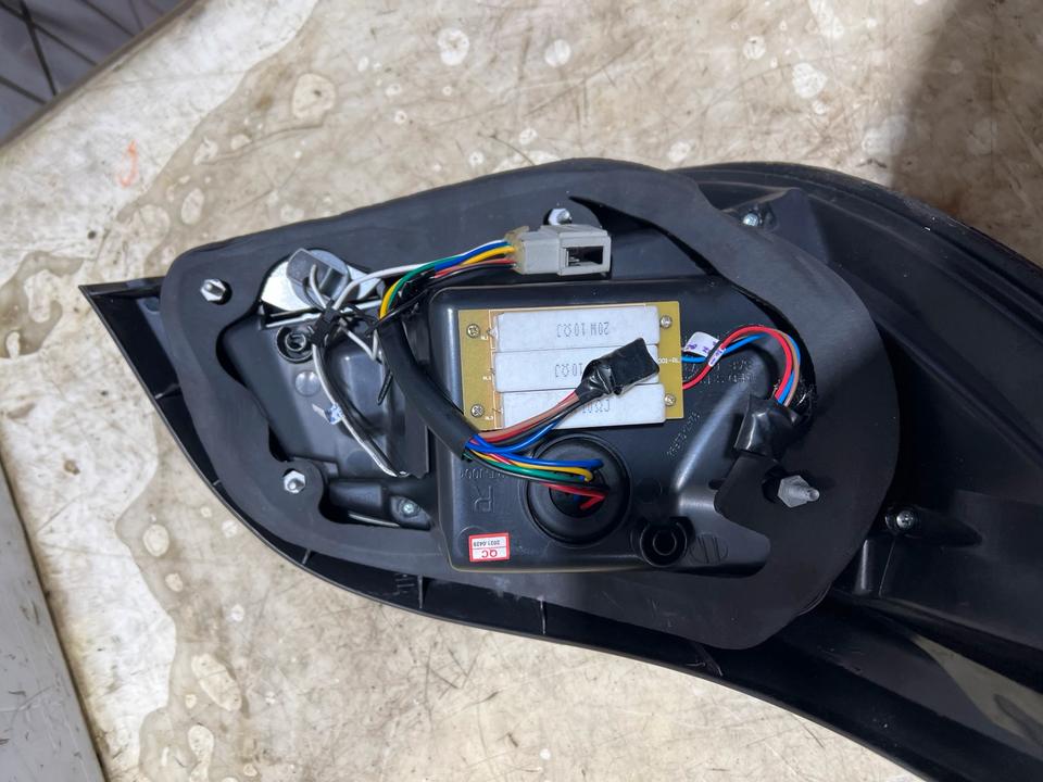 BMW 5er E60 LCI Heckleuchte Rückleuchte Leuchte Hinten – Bild 9