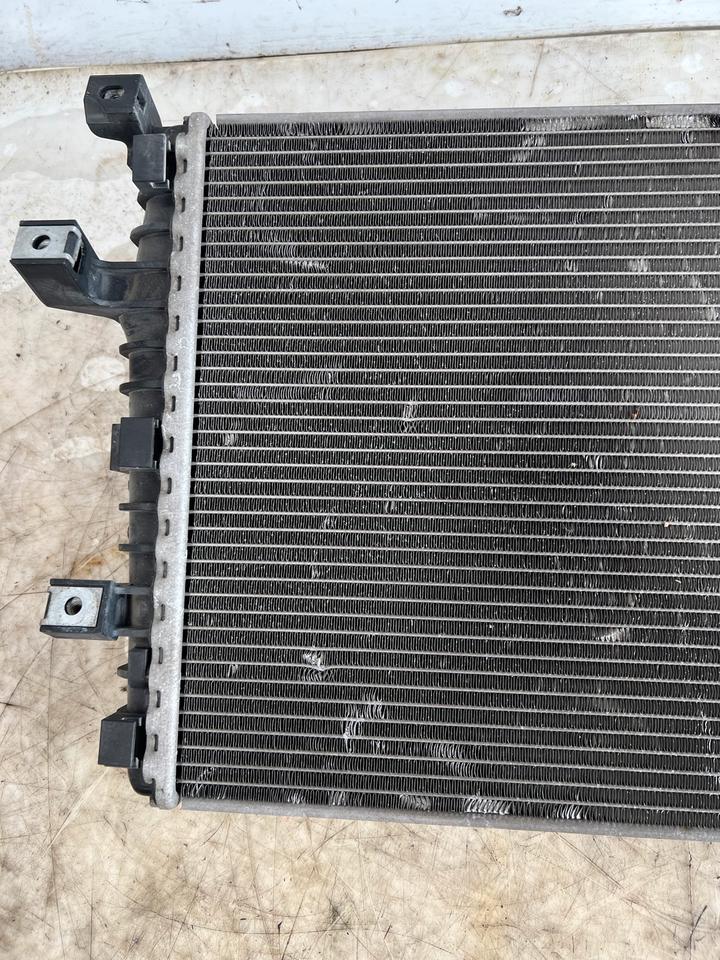 Audi Q7 4L Wasserkühler Kühler 7L8121212 – Bild 3