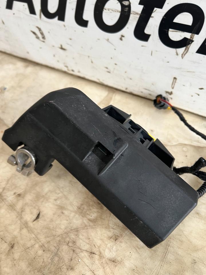 Audi A1 8X Batterieklemme Batterie Pluspol KB8J4590 – Bild 5