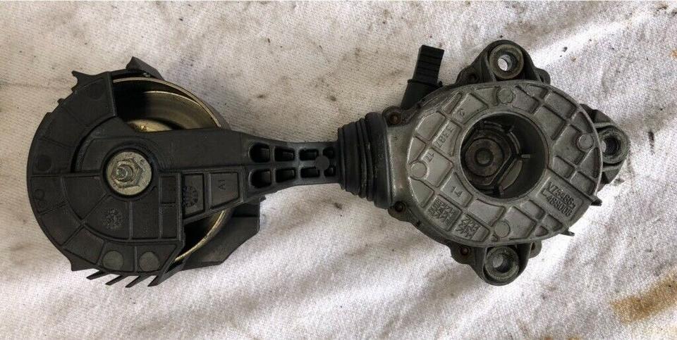 Mini Cooper R56 Spannrolle Tension V75488488008 – Bild 2