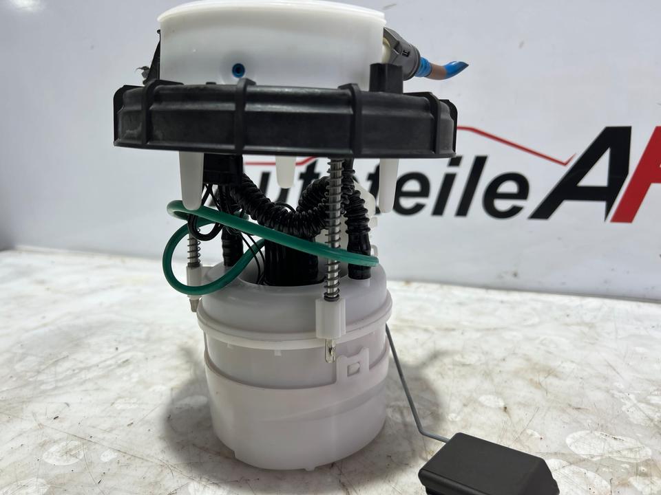 Opel Corsa F 1.2 Benzinpumpe Kraftstoffpumpe 9842578680 – Bild 4