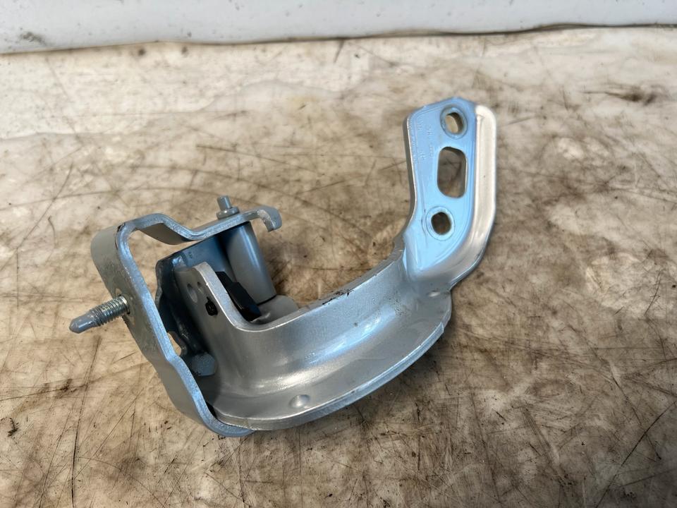 Audi A4 B8 8K Heckklappen Scharnieren 8K9827299 8K9827300 – Bild 9