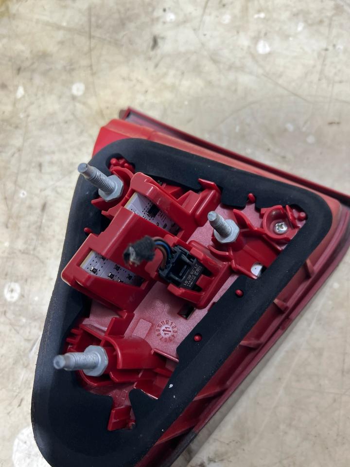 Audi A5 8T Facelift Rückleuchte Heckleuchte Innenleuchte Hinten – Bild 17