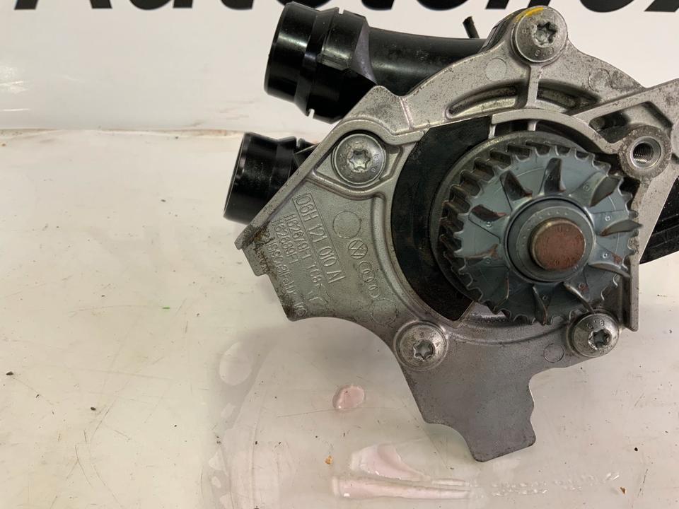 VW SEAT SKODA AUDI A3 8P 2.0 TFSI CCZ Wasserpumpe 06H121010A – Bild 6
