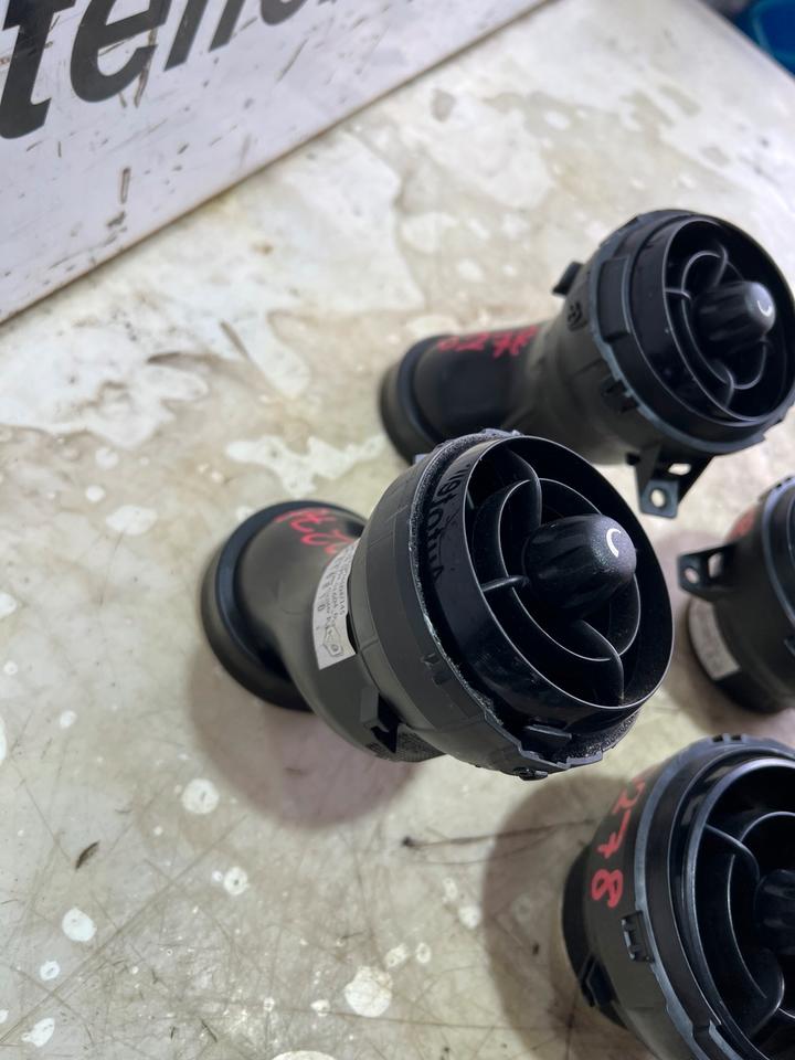 Minin Cooper S R55 R56 R57 Luftdüse Lüftungsgitter Düse 925401200 – Bild 6