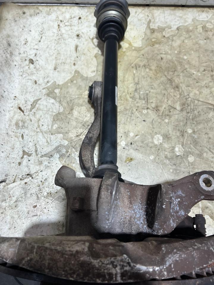 BMW 6er F06 F12 F13 Achsschenkel Querlenker Radnabe Hinten – Bild 6